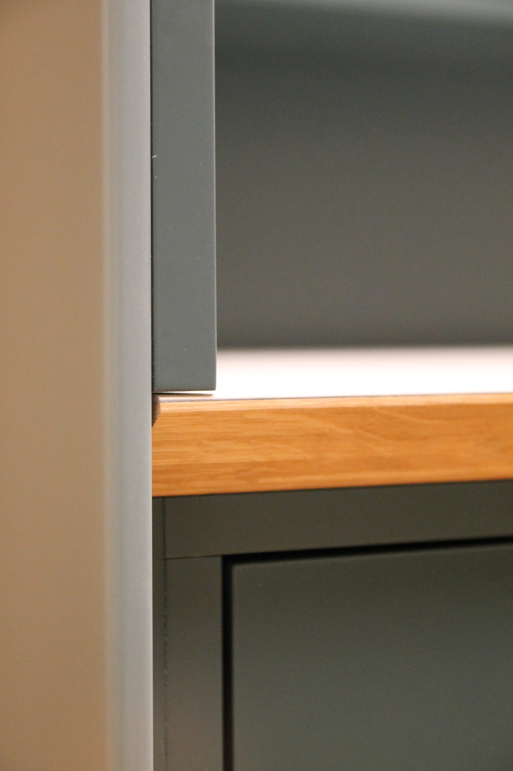 Tischkante Empfang in Eiche - Abdeckung Lino Desktop